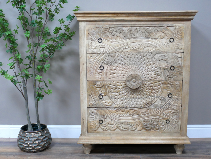 CARVED CHEST 4 DRAWER BLACK RINGPULLS