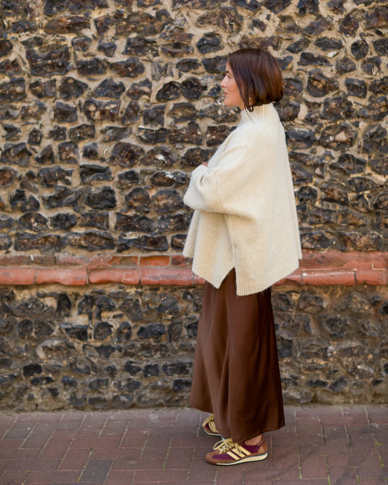 VICKI JUMPER FLUFFY OYSTER