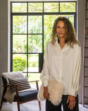 Chalk women’s Flo shirt cream cotton close-up button detail