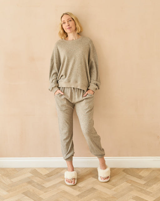 Chalk women’s Kerrie sweatshirt mole brown relaxed fit styled outfit