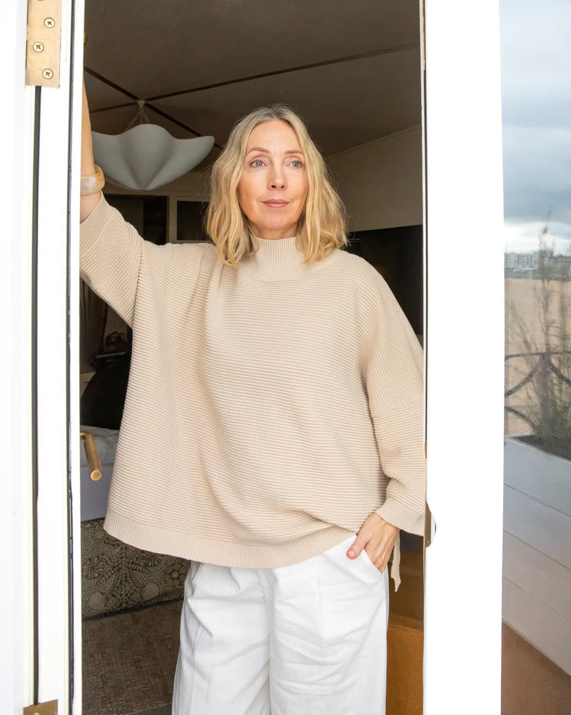 VICKI JUMPER SAND