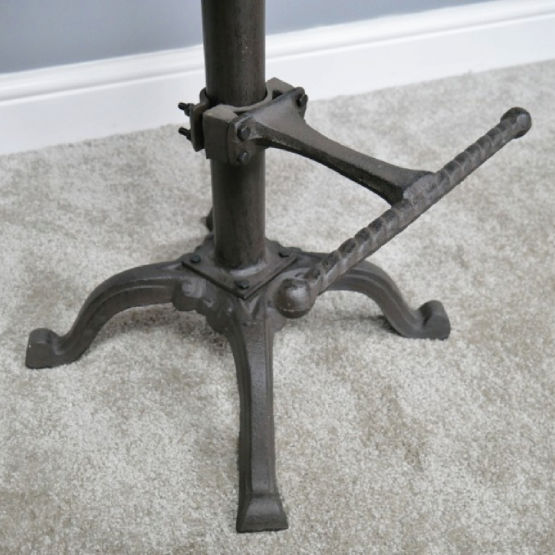 Rustic-modern bar stool with a wooden top and iron base, 59cm tall, 35cm wide, total weight 10.5kg.