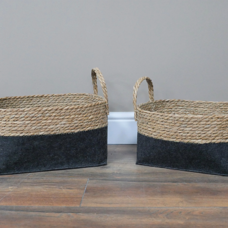 Handwoven two-color basket planter, perfect for displaying potted plants, 1.92kg.