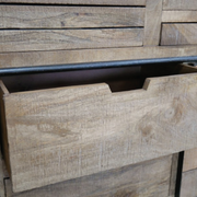 Heavy-duty industrial storage cabinet, 179cm wide and 82cm tall, depth 40cm, total weight 66.2kg.