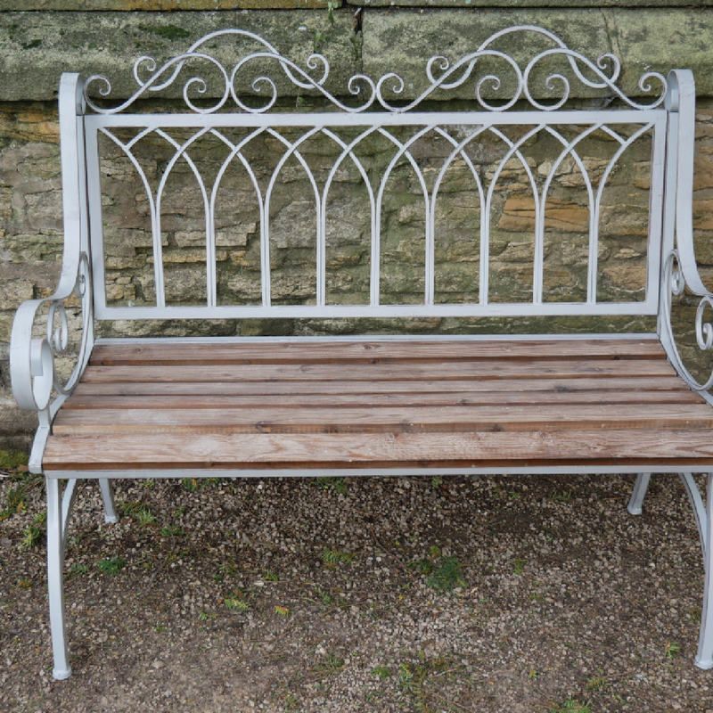 Stylish high-back bench with iron structure and fir wood seating, 13.2kg, dimensions 98 x 114 x 57cm.