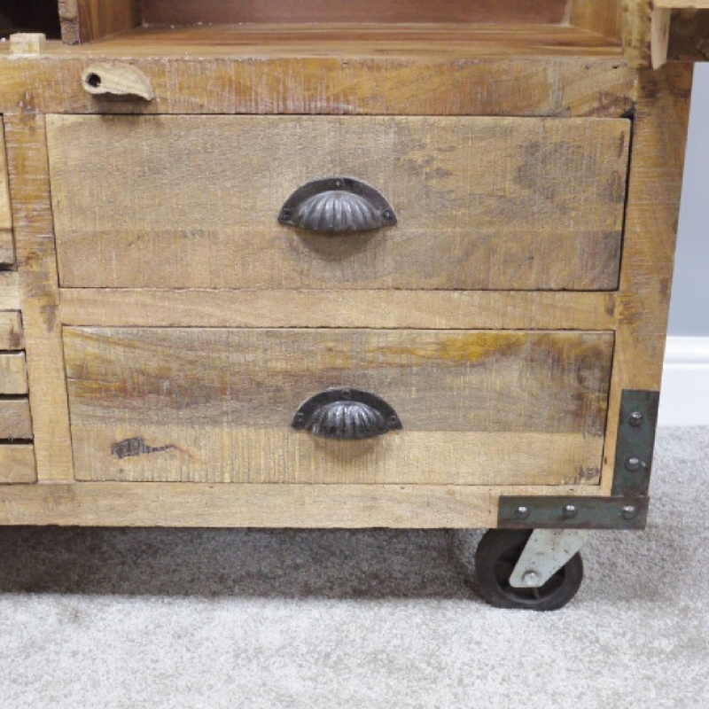 Farmhouse-style pantry cabinet made of natural wood, 180 × 98 × 48cm, substantial at 92.7kg.