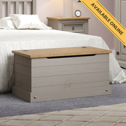 Versatile storage trunk ideal for stowing bedding, toys, or seasonal items; height 44.5cm, width 90.2cm, depth 48cm; weight 19kg.