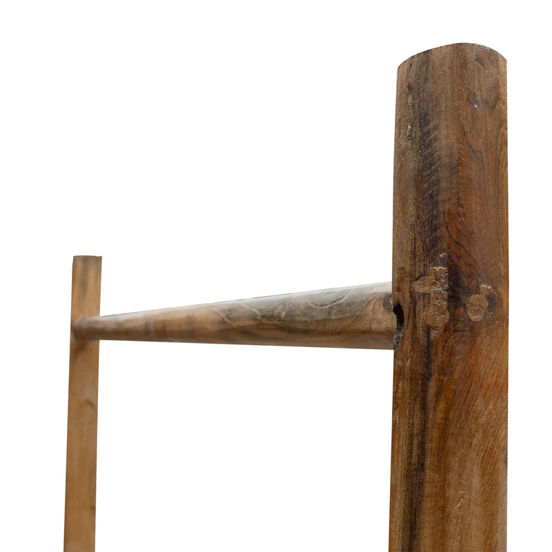 QUEST Towel Ladder