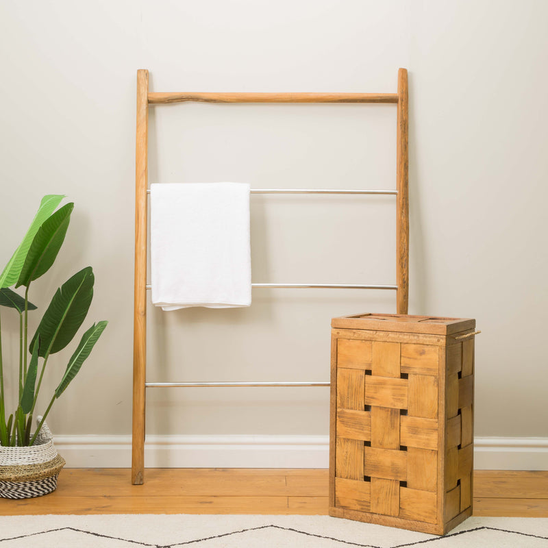 QUEST Towel Ladder